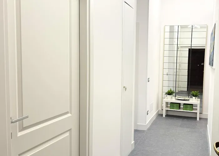 Trastevere For You... 3 Bedrooms Рим
